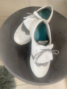 Skechers White and Gray Women's Golf Kilties